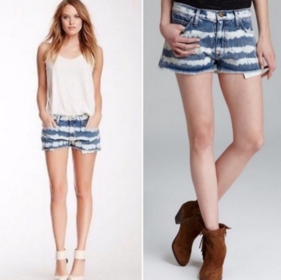 Current Elliott The Boyfriend Shorts In Indigo Painted Stripe - Picture 1 of 7